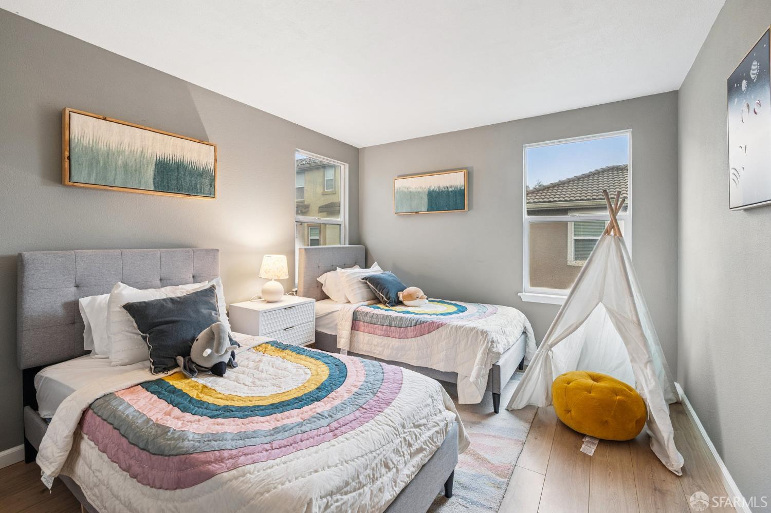 Detail Gallery Image 16 of 38 For 205 Montevina Way, Hayward,  CA 94545 - 5 Beds | 3 Baths