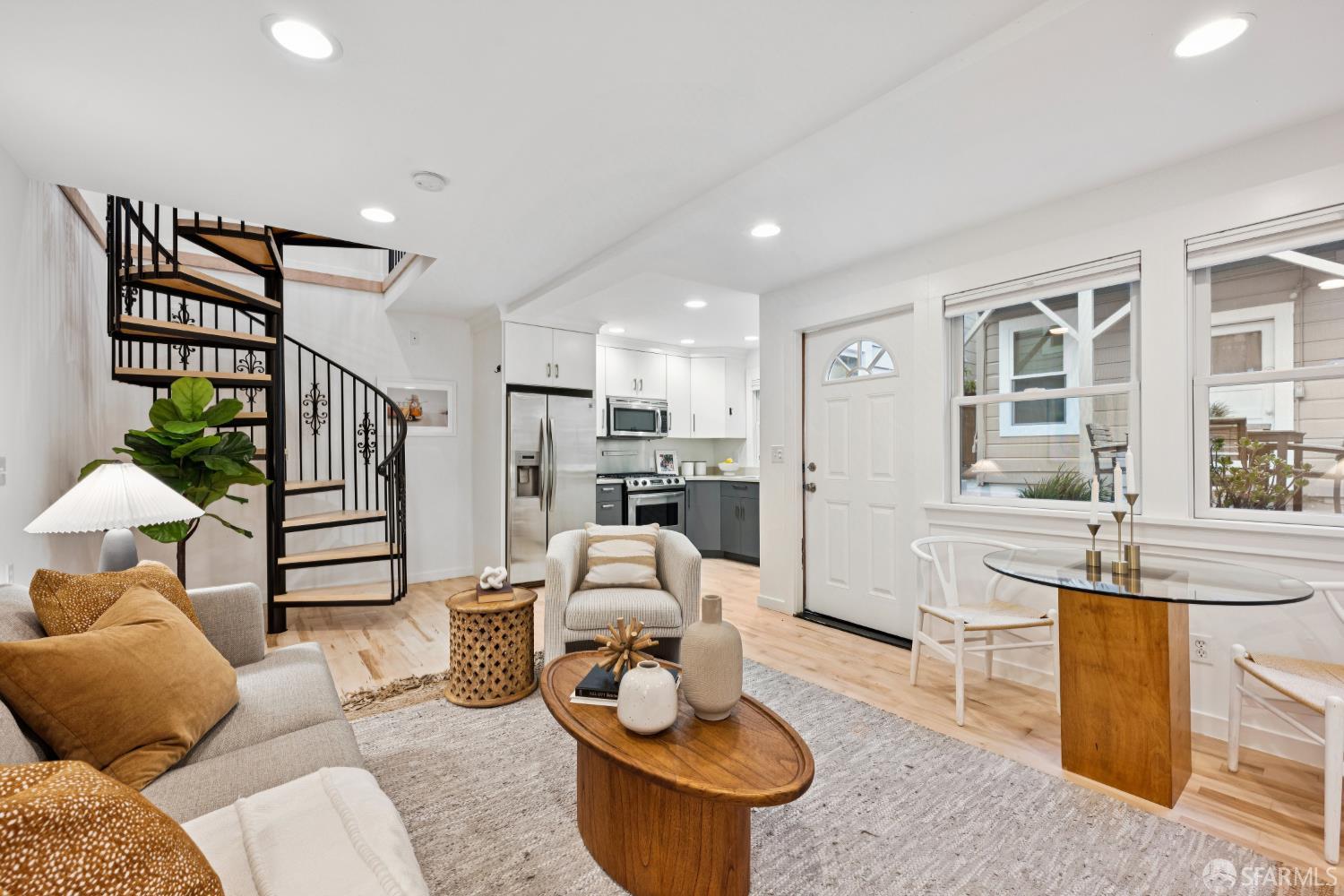 Photo #3: 425087831 Listing: Photo #3