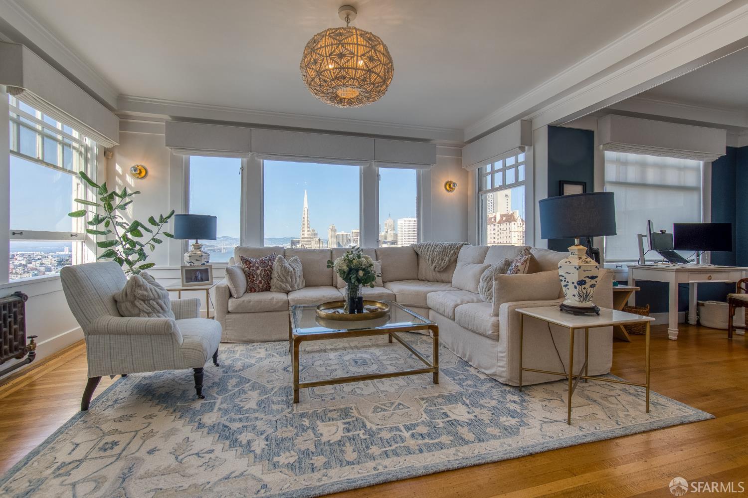 Detail Gallery Image 11 of 46 For 1244 Washington St, San Francisco,  CA 94108 - 2 Beds | 2 Baths