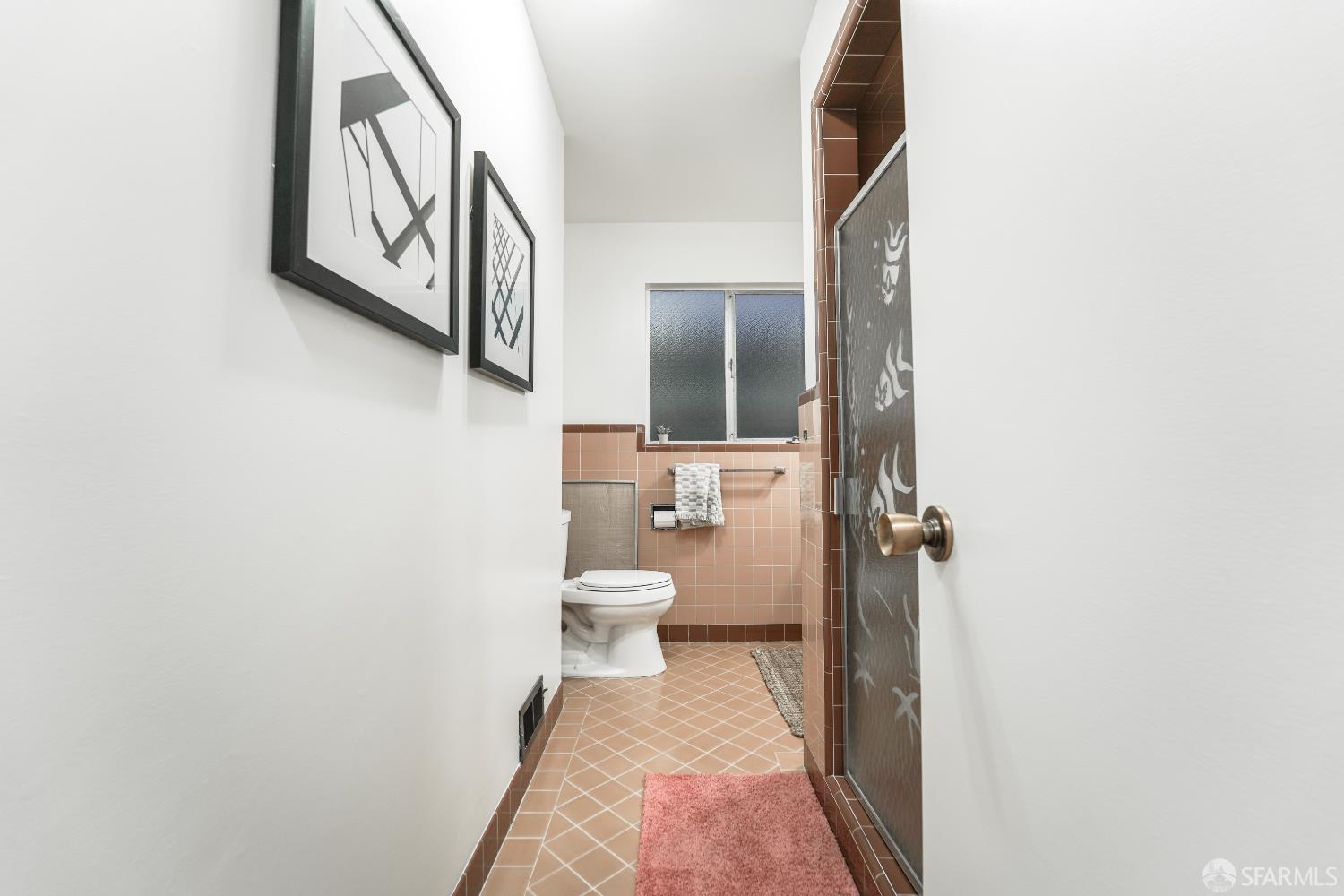 Detail Gallery Image 10 of 44 For 393 2nd Ave, Colma,  CA 94014 - 4 Beds | 3 Baths