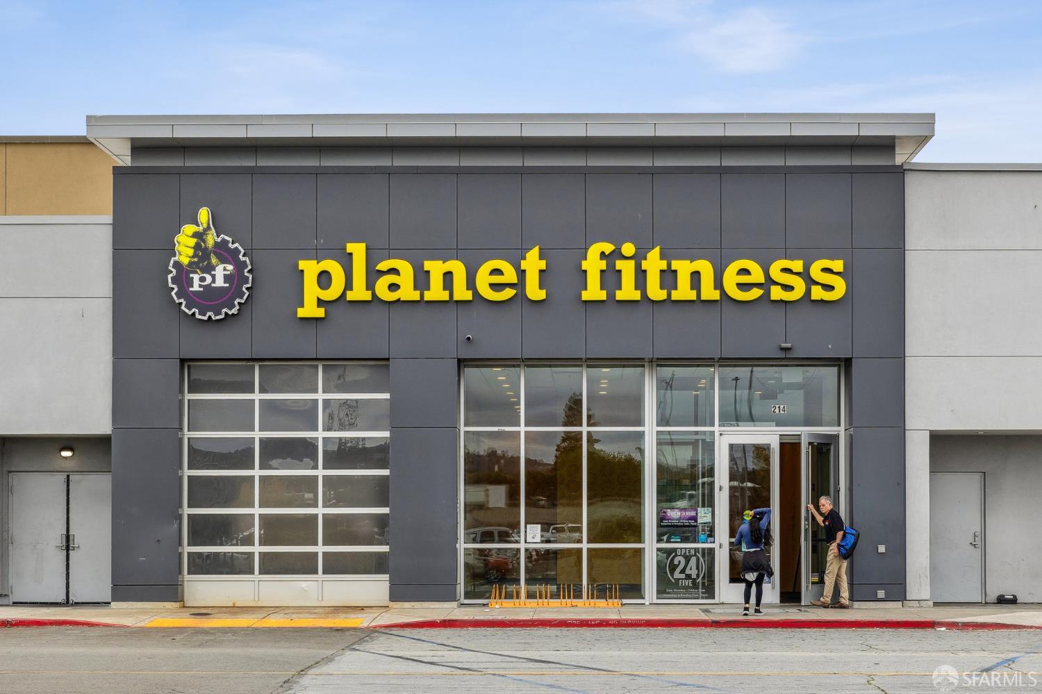 Detail Gallery Image 37 of 38 For 205 Montevina Way, Hayward,  CA 94545 - 5 Beds | 3 Baths