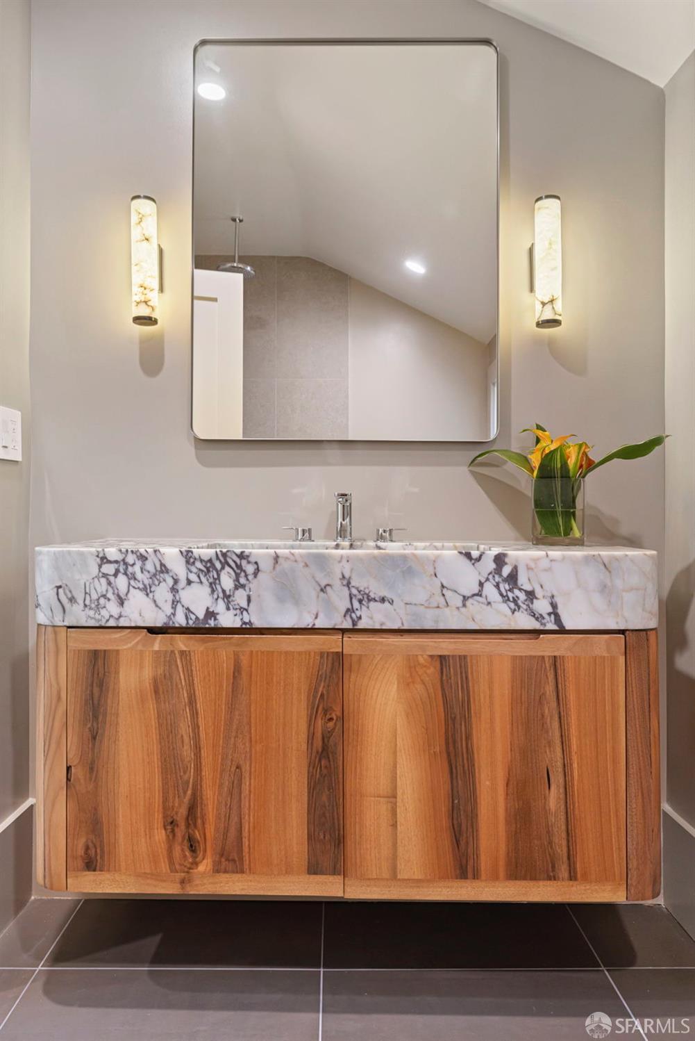 Detail Gallery Image 48 of 66 For 3983 19th St, San Francisco,  CA 94114 - 4 Beds | 2/1 Baths