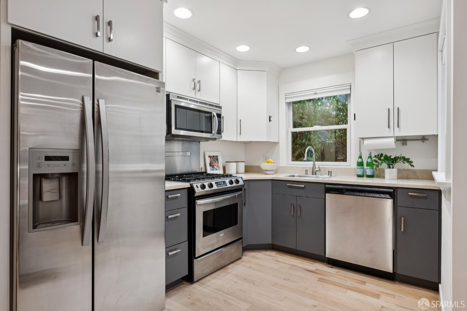 Photo #5: 425087831 Listing: Photo #5