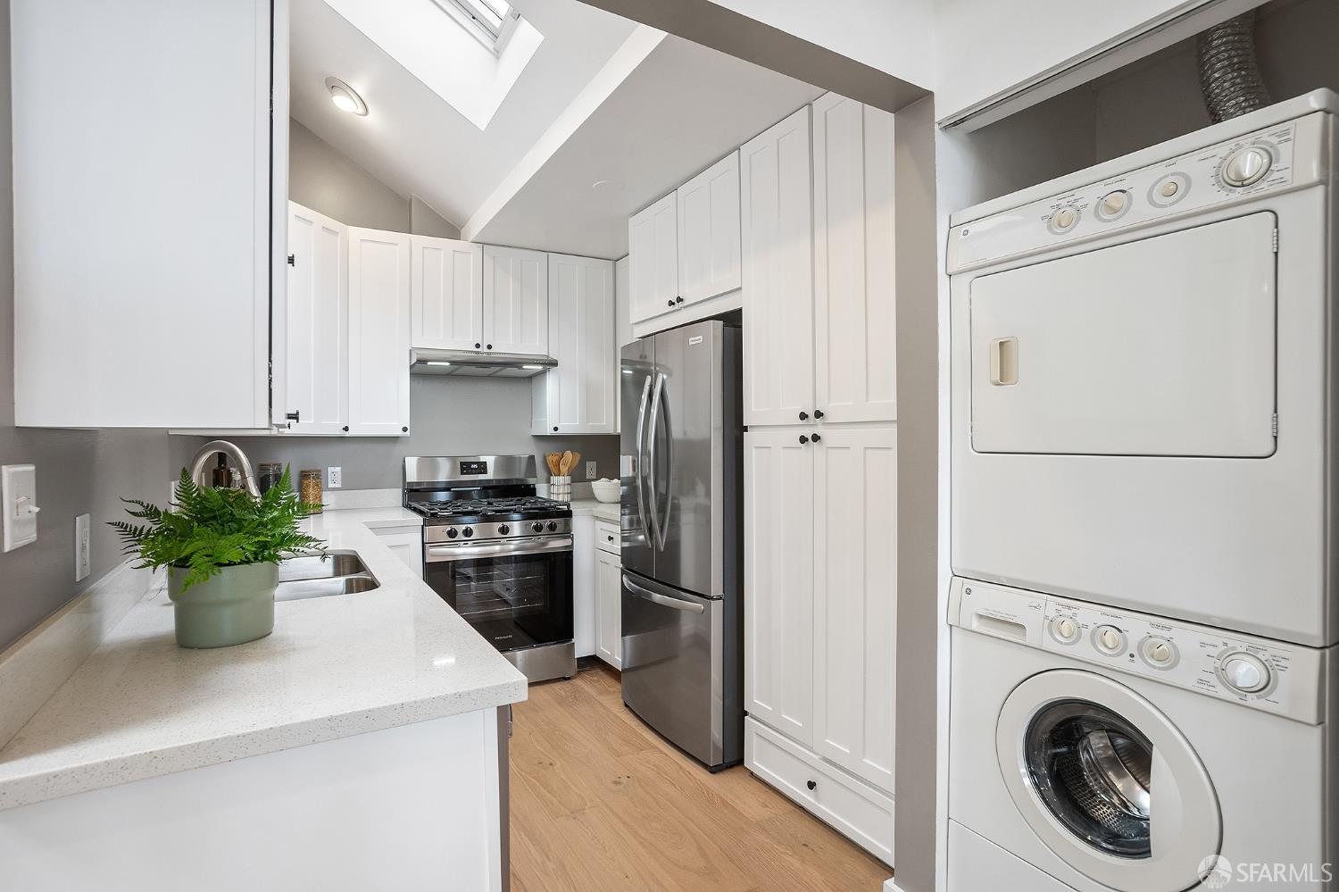 Photo #26: 425087807 Listing: Photo #26