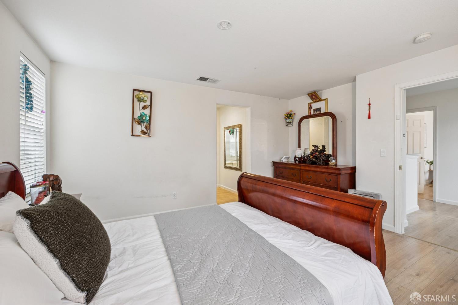 Detail Gallery Image 25 of 38 For 205 Montevina Way, Hayward,  CA 94545 - 5 Beds | 3 Baths