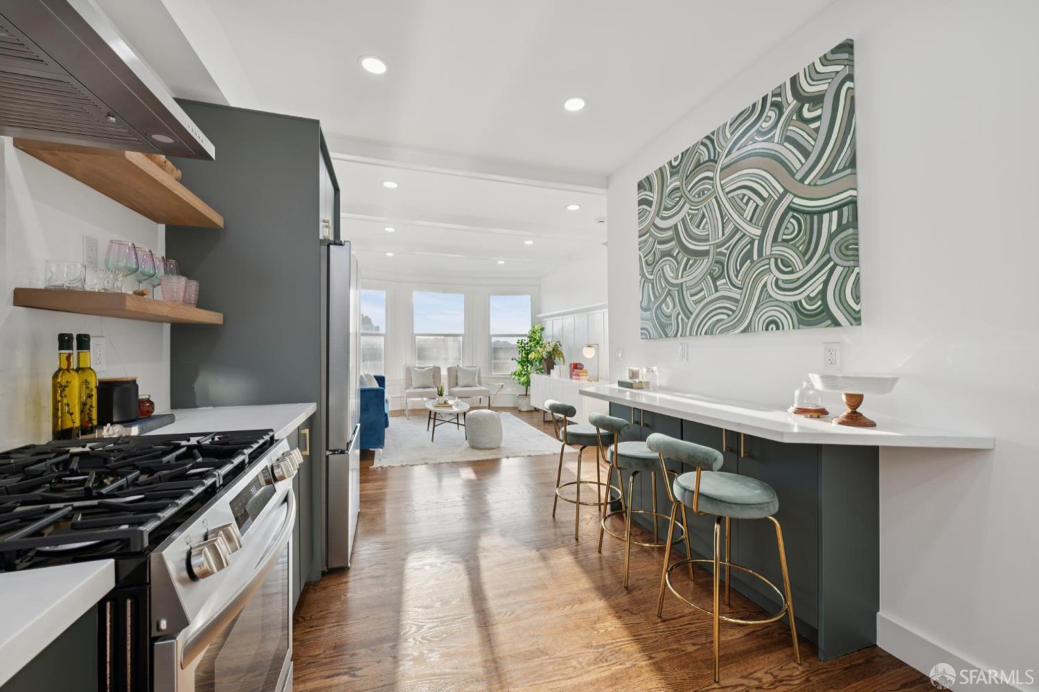 Detail Gallery Image 20 of 34 For 1449 Hyde St #4,  San Francisco,  CA 94109 - 1 Beds | 1 Baths