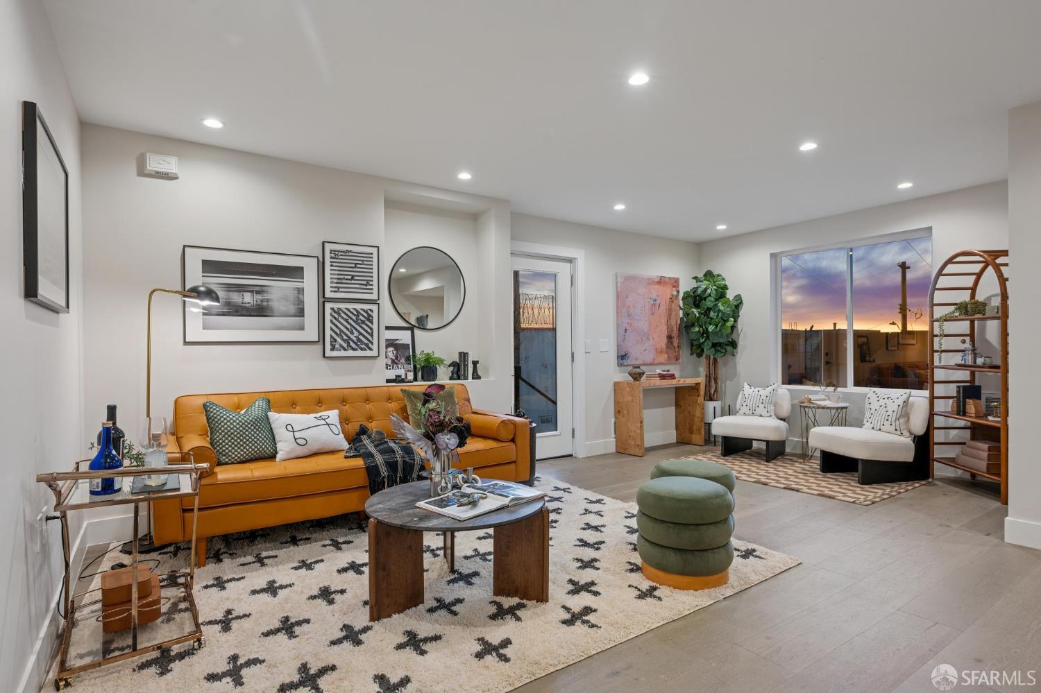 Detail Gallery Image 68 of 99 For 2024 15th Ave, San Francisco,  CA 94116 - 3 Beds | 4/1 Baths