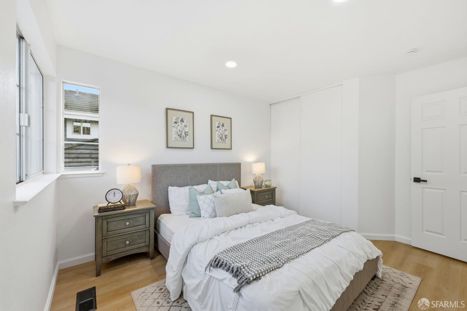 Detail Gallery Image 27 of 42 For 287 Scotts Vly, Hercules,  CA 94547 - 3 Beds | 2/1 Baths