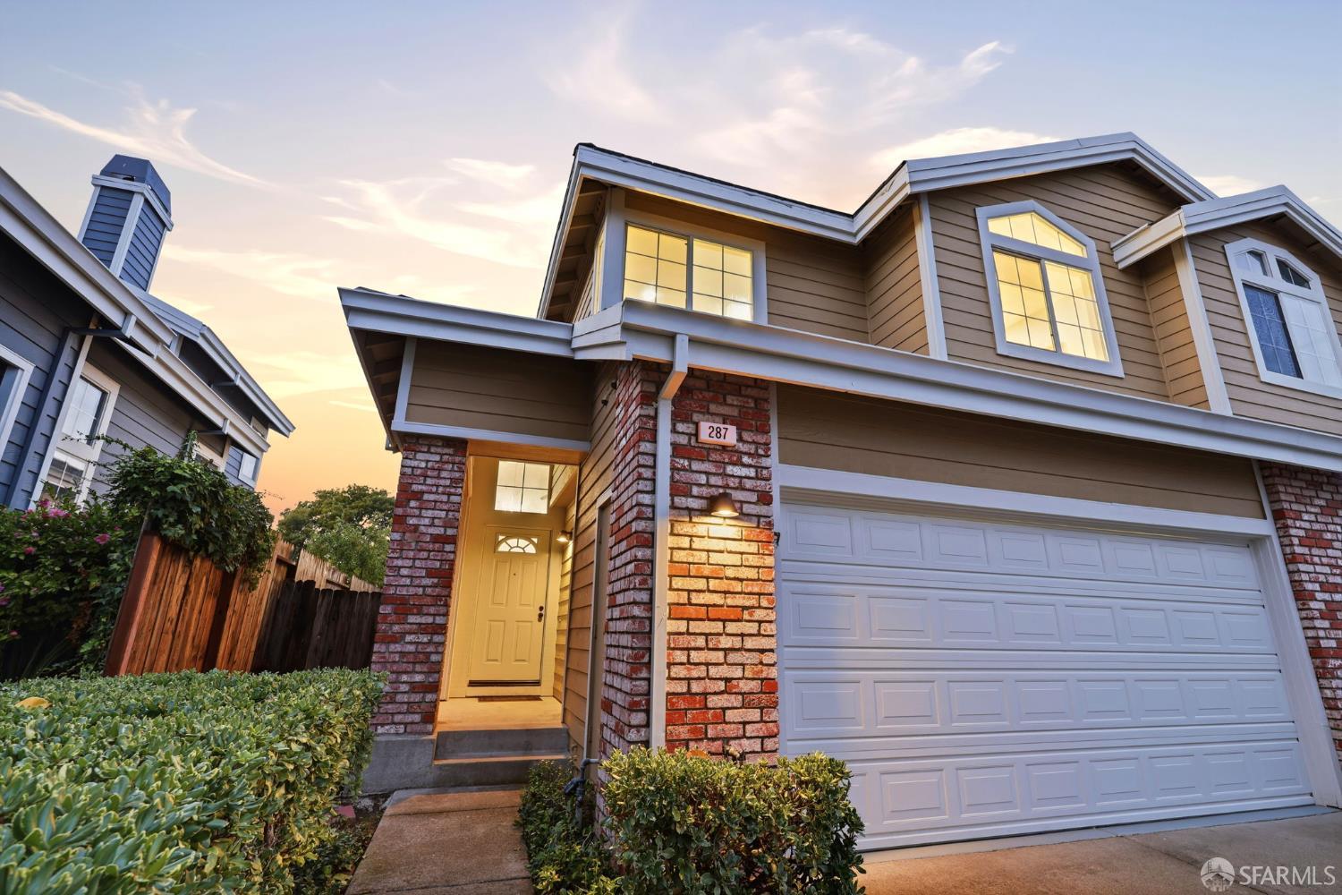 Detail Gallery Image 7 of 42 For 287 Scotts Vly, Hercules,  CA 94547 - 3 Beds | 2/1 Baths