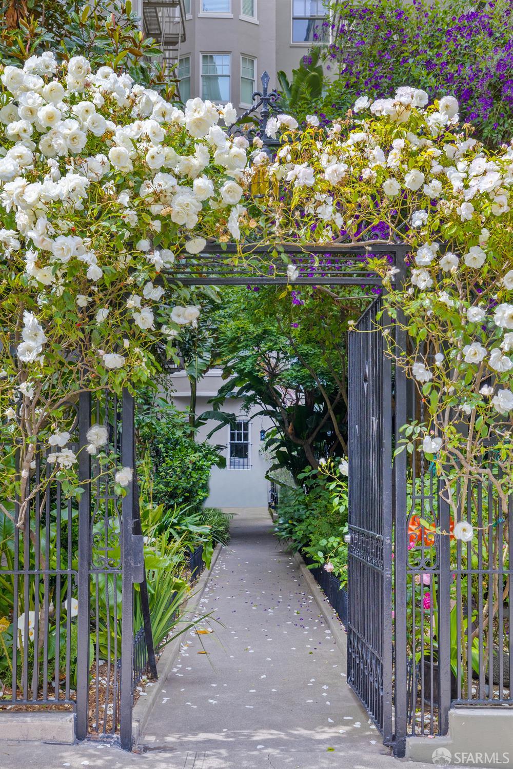 Photo #66: 425087818 Listing: Photo #66