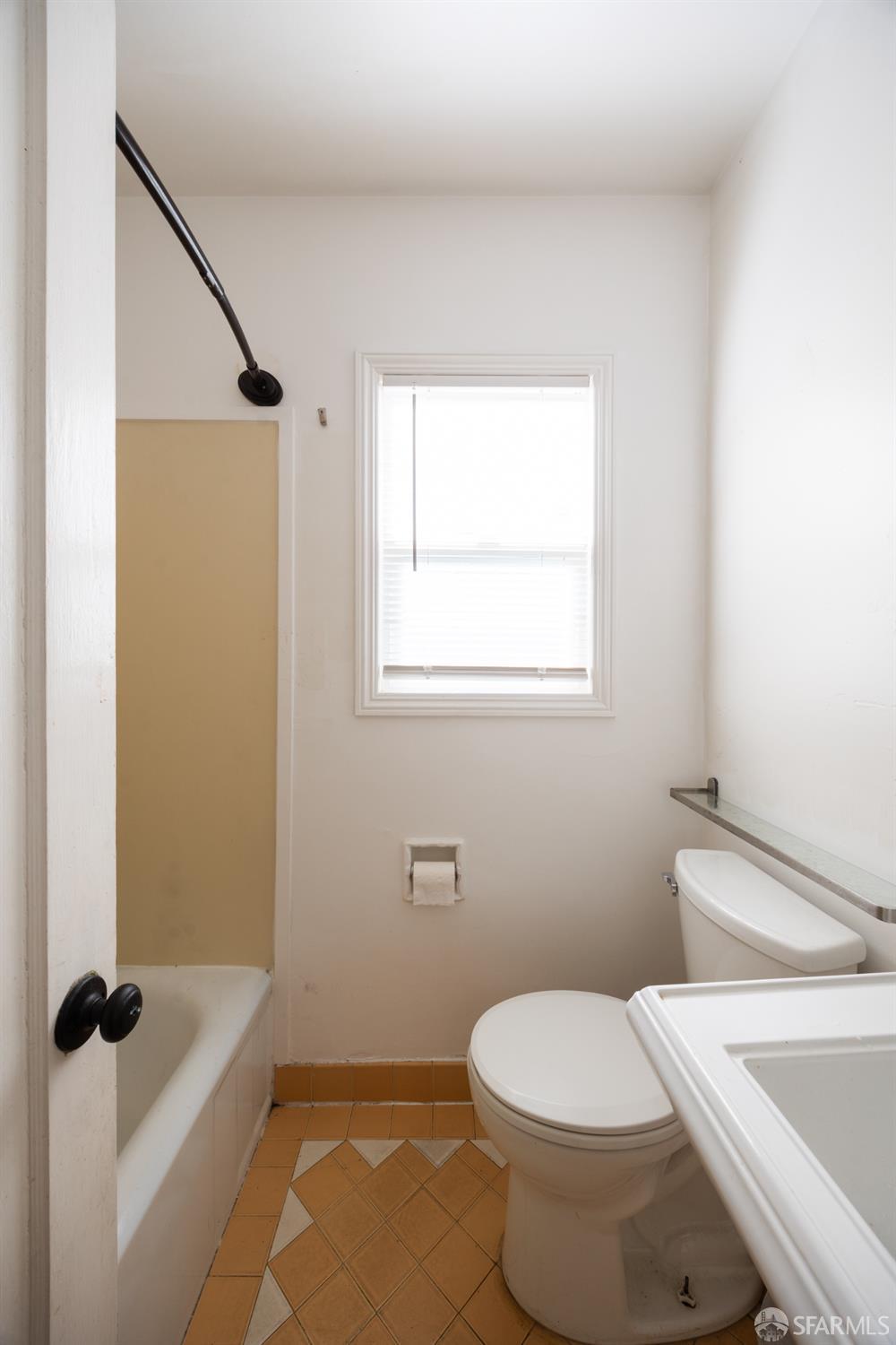 Detail Gallery Image 20 of 25 For 3228 Mcbryde Ave, Richmond,  CA 94804 - 3 Beds | 2 Baths