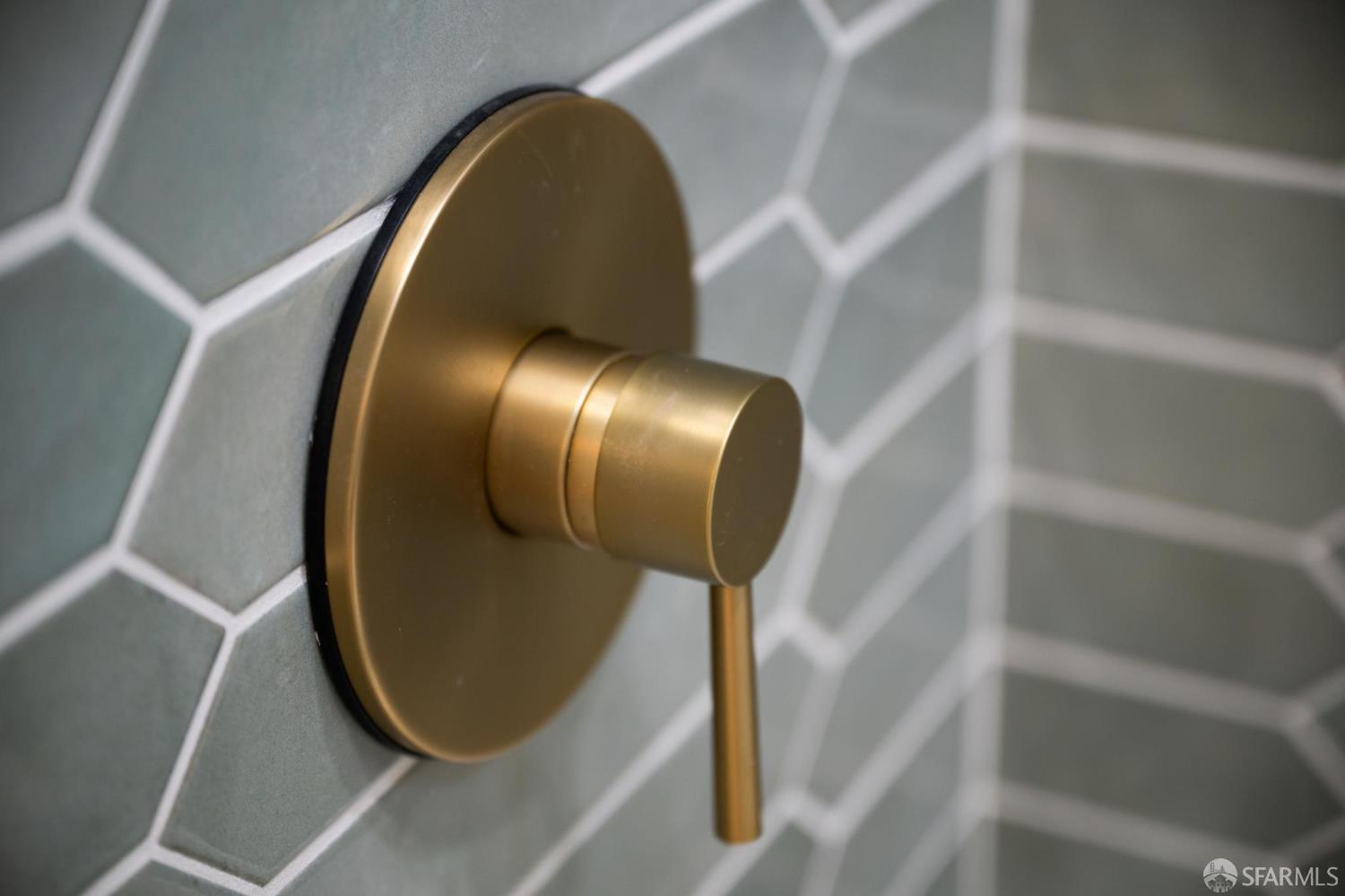 Detail Gallery Image 30 of 34 For 1449 Hyde St #4,  San Francisco,  CA 94109 - 1 Beds | 1 Baths