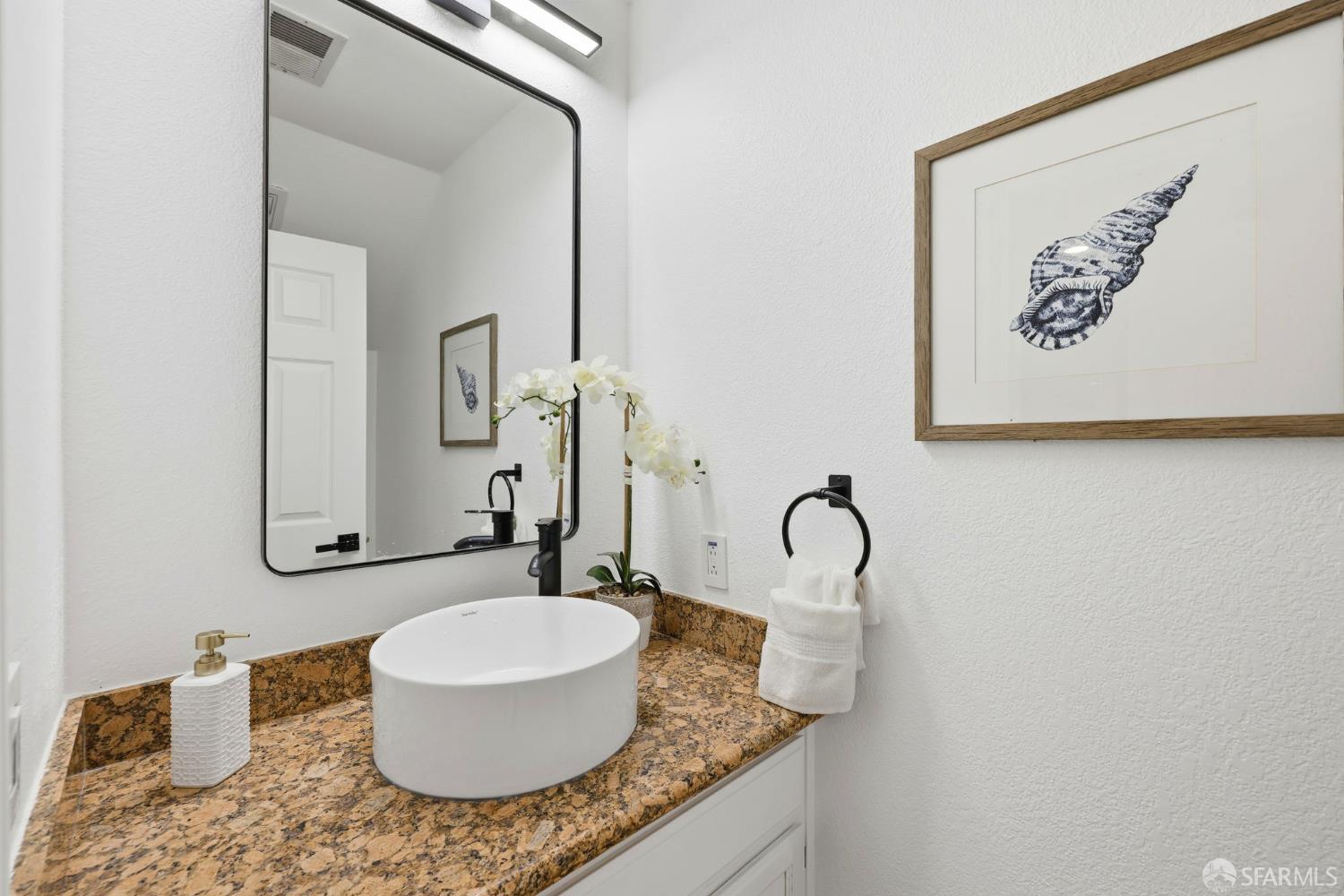 Detail Gallery Image 33 of 42 For 287 Scotts Vly, Hercules,  CA 94547 - 3 Beds | 2/1 Baths