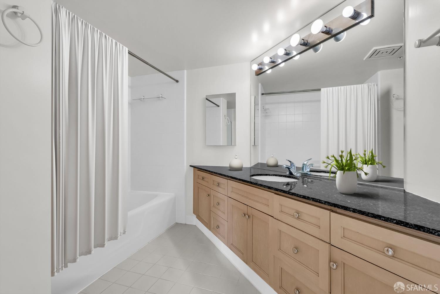 Detail Gallery Image 35 of 55 For 1483 Sutter St #1204,  San Francisco,  CA 94109 - 2 Beds | 2 Baths