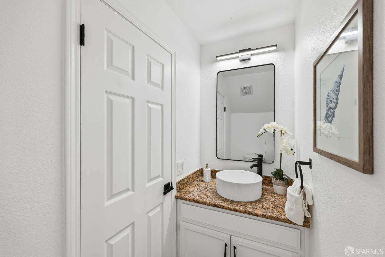 Detail Gallery Image 34 of 42 For 287 Scotts Vly, Hercules,  CA 94547 - 3 Beds | 2/1 Baths
