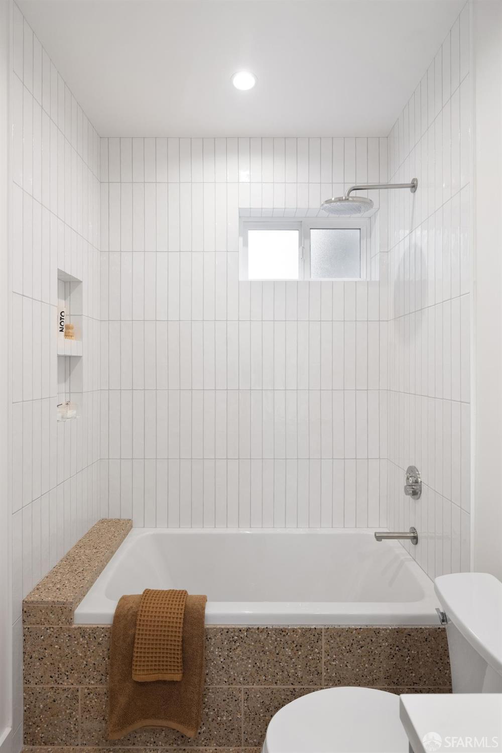 Detail Gallery Image 22 of 31 For 255 5th Ave, San Francisco,  CA 94118 - 2 Beds | 1 Baths