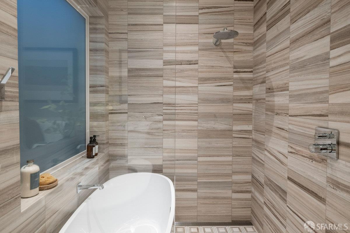 Detail Gallery Image 30 of 71 For 2988 Washington St, San Francisco,  CA 94115 - 2 Beds | 1/1 Baths