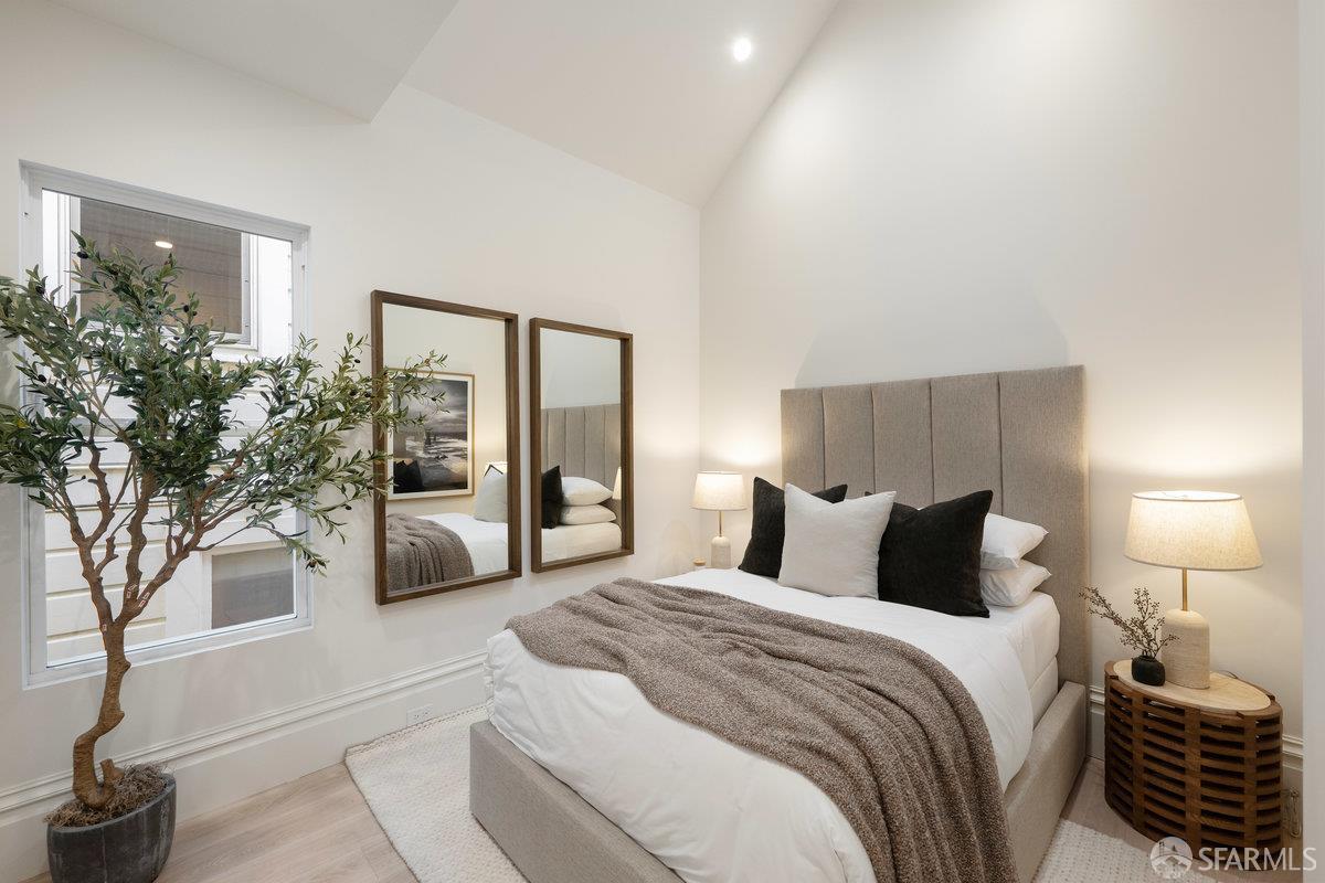 Detail Gallery Image 31 of 71 For 2988 Washington St, San Francisco,  CA 94115 - 2 Beds | 1/1 Baths