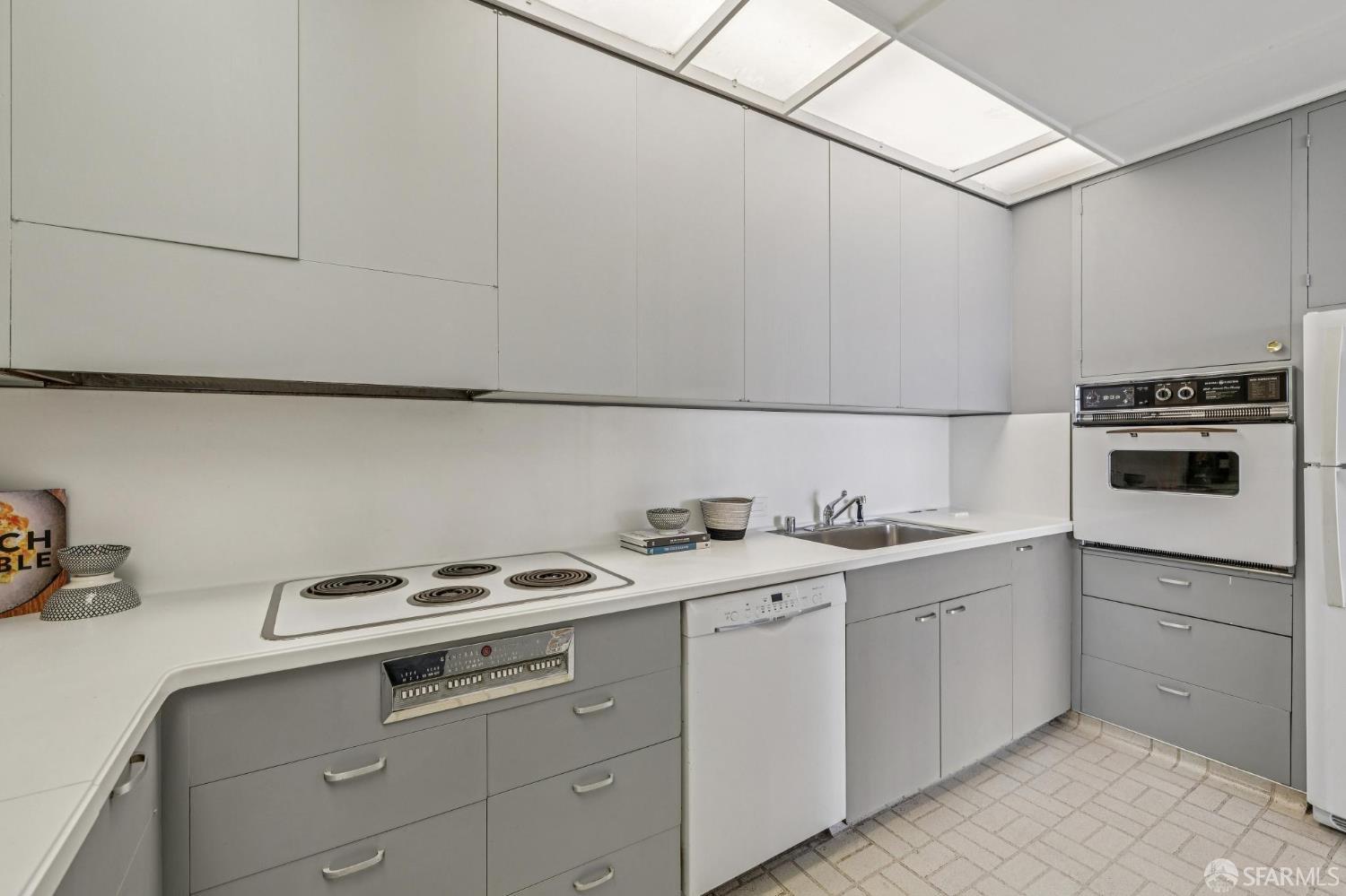 Detail Gallery Image 24 of 45 For 1333 Jones St #1508,  San Francisco,  CA 94109 - 2 Beds | 2 Baths