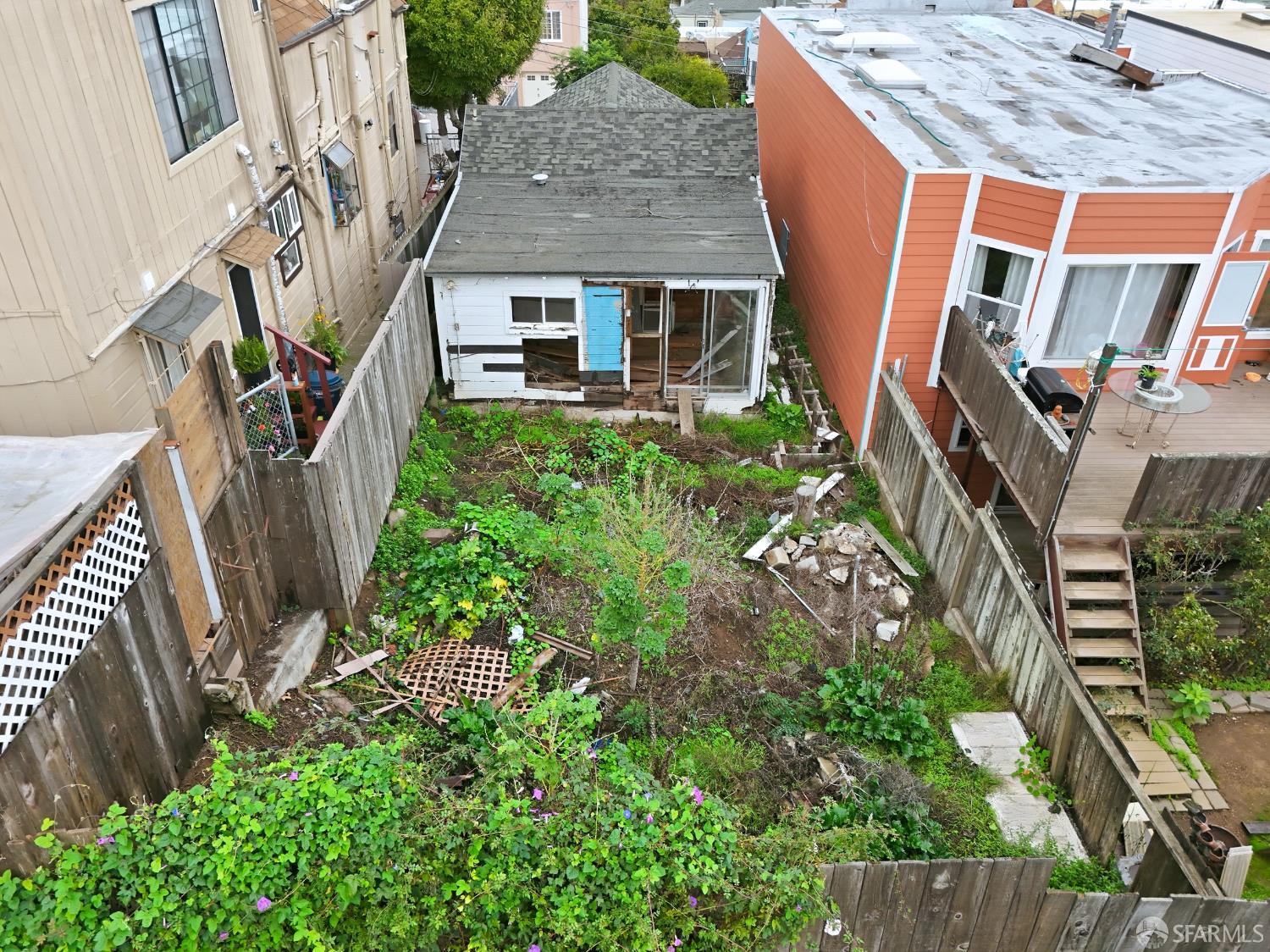 Detail Gallery Image 5 of 16 For 107 Dwight St, San Francisco,  CA 94134 - 2 Beds | 1 Baths