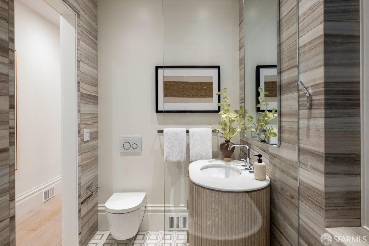 Detail Gallery Image 28 of 71 For 2988 Washington St, San Francisco,  CA 94115 - 2 Beds | 1/1 Baths