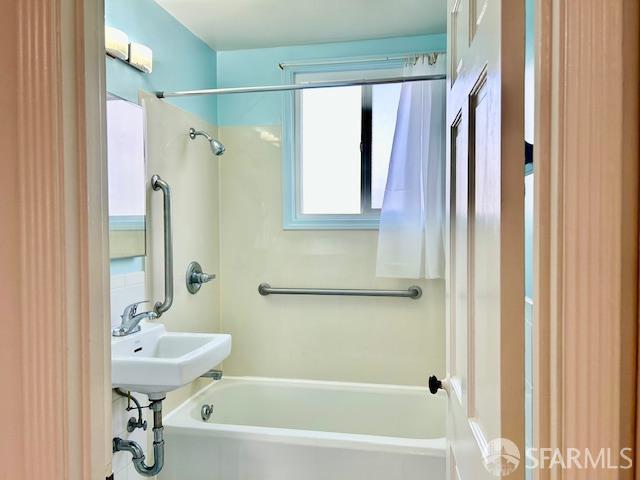 Detail Gallery Image 12 of 19 For 1475 20th Ave, San Francisco,  CA 94122 - 2 Beds | 1 Baths