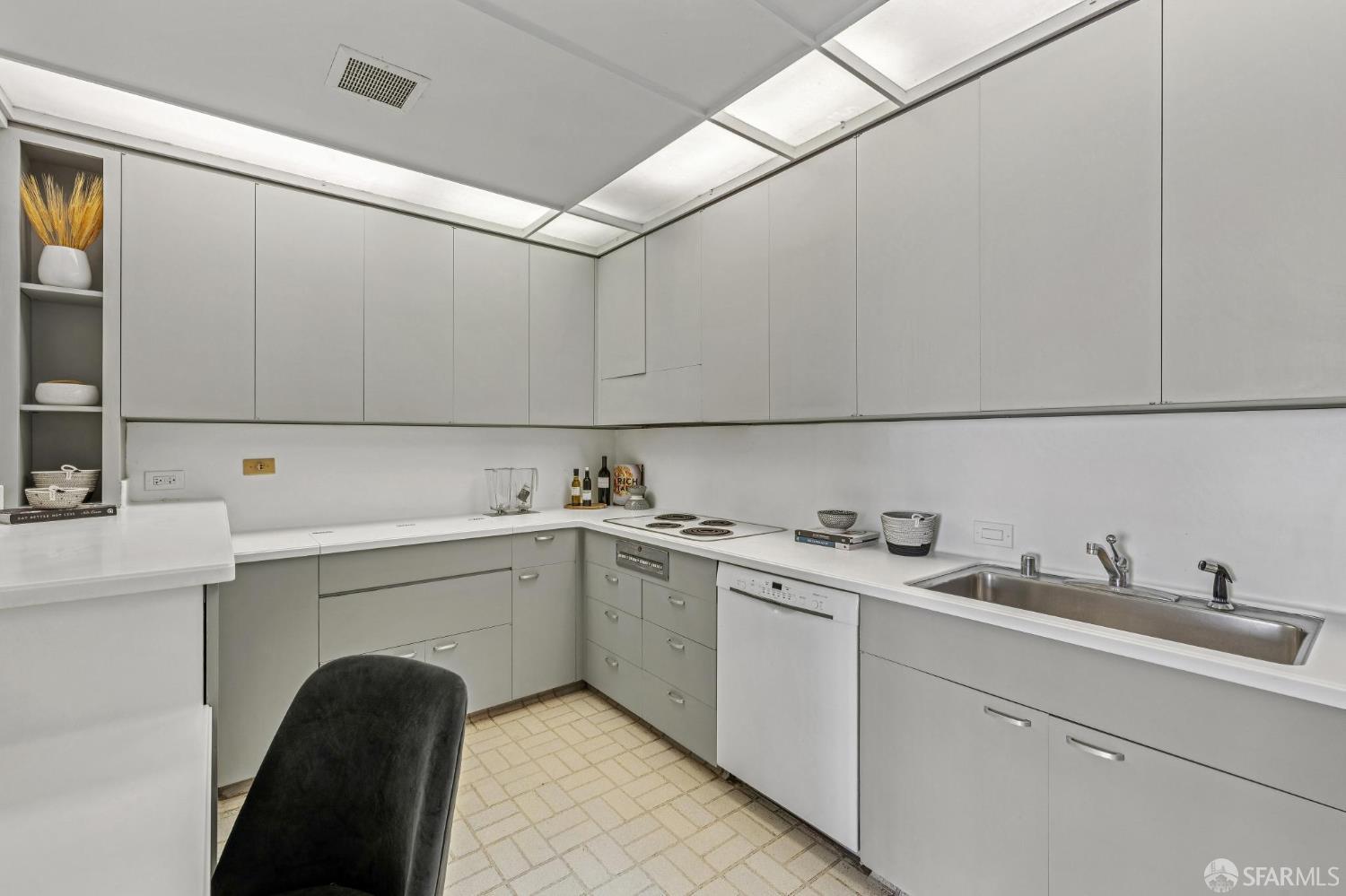 Detail Gallery Image 23 of 45 For 1333 Jones St #1508,  San Francisco,  CA 94109 - 2 Beds | 2 Baths