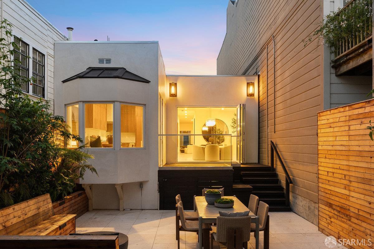 Detail Gallery Image 5 of 71 For 2988 Washington St, San Francisco,  CA 94115 - 2 Beds | 1/1 Baths