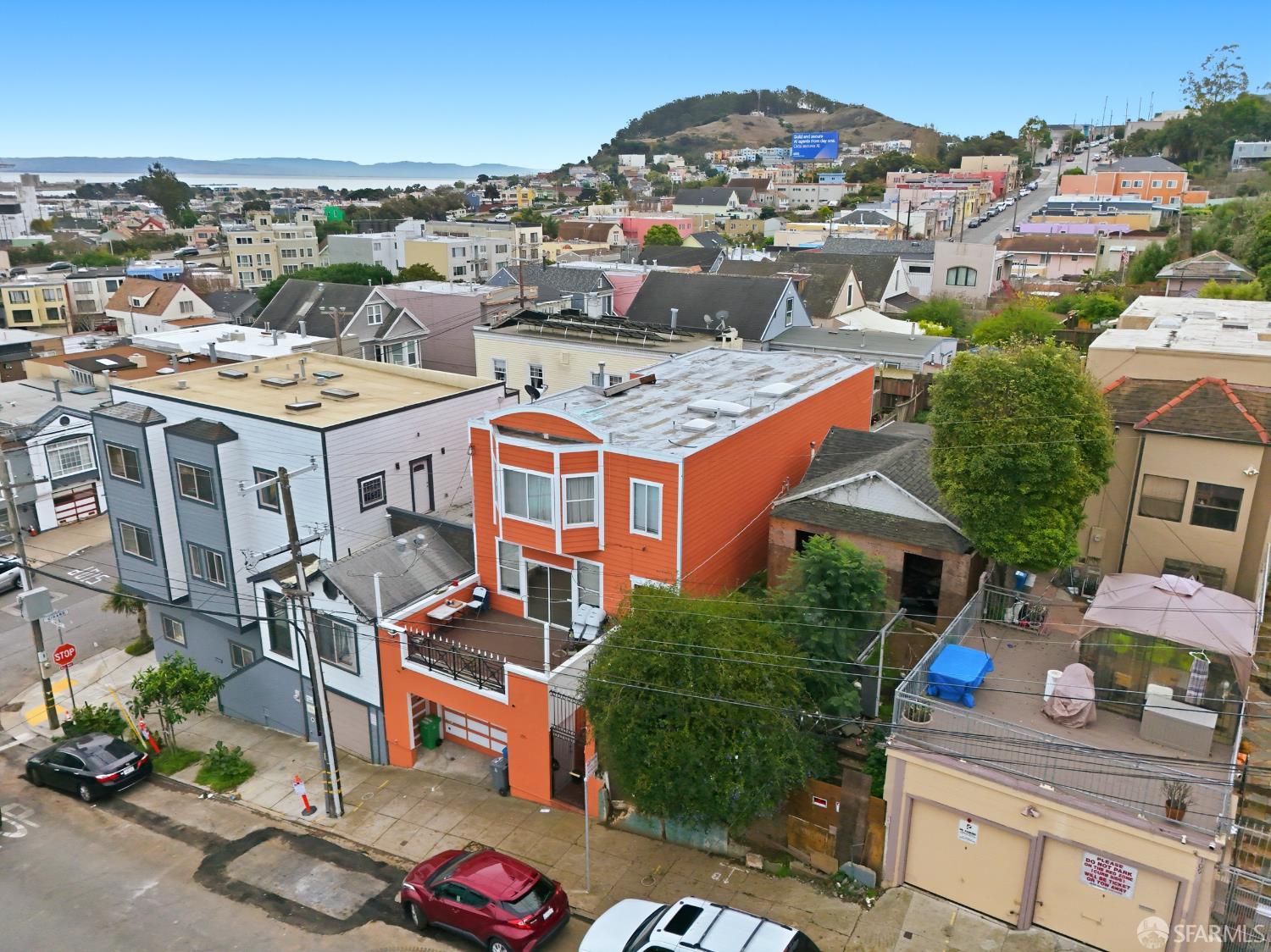 Detail Gallery Image 10 of 16 For 107 Dwight St, San Francisco,  CA 94134 - 2 Beds | 1 Baths