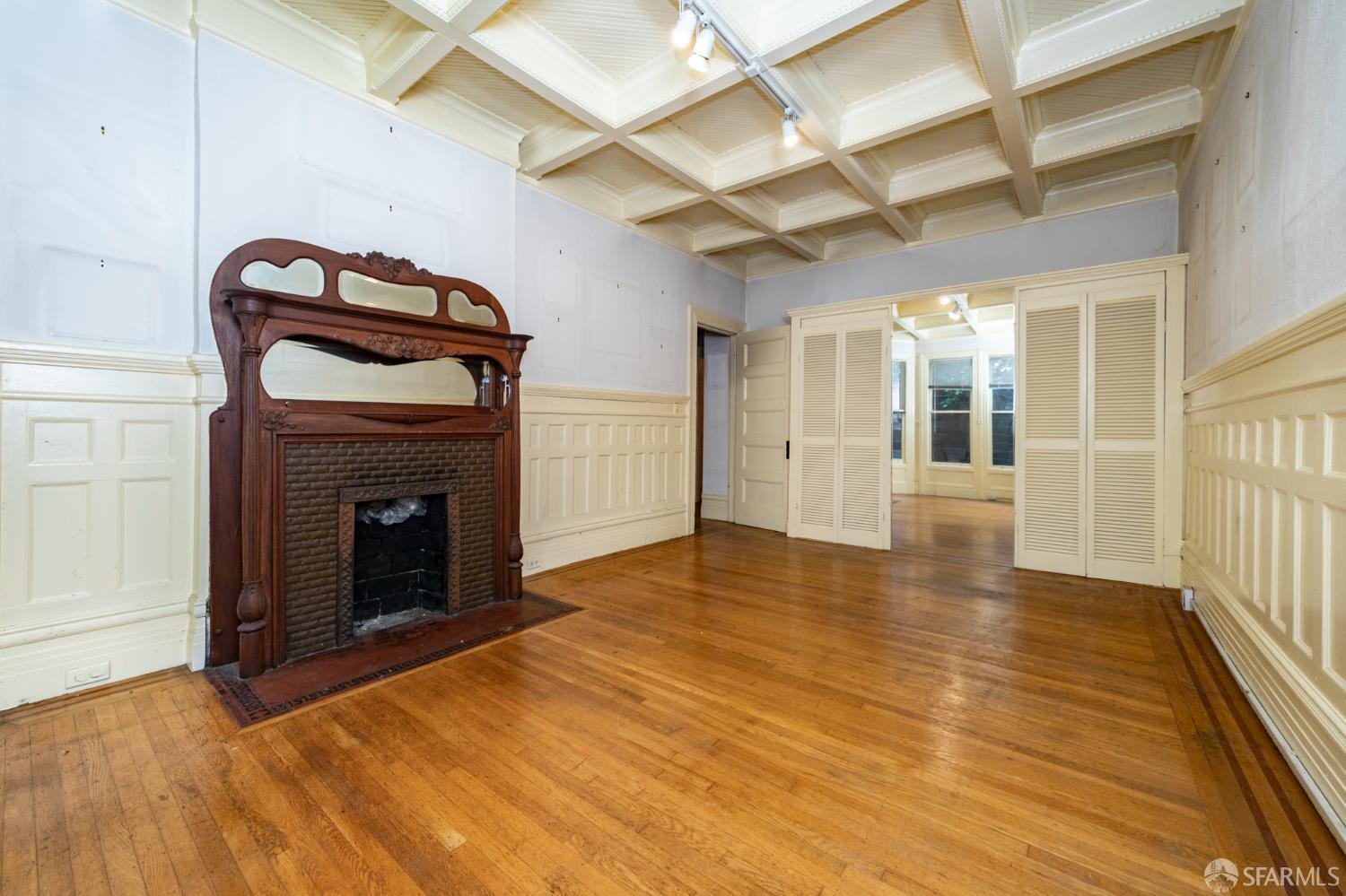 Detail Gallery Image 11 of 46 For 412 Central Ave, San Francisco,  CA 94117 - – Beds | – Baths