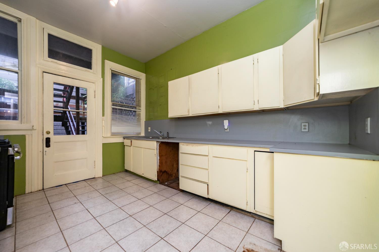 Detail Gallery Image 12 of 46 For 412 Central Ave, San Francisco,  CA 94117 - – Beds | – Baths