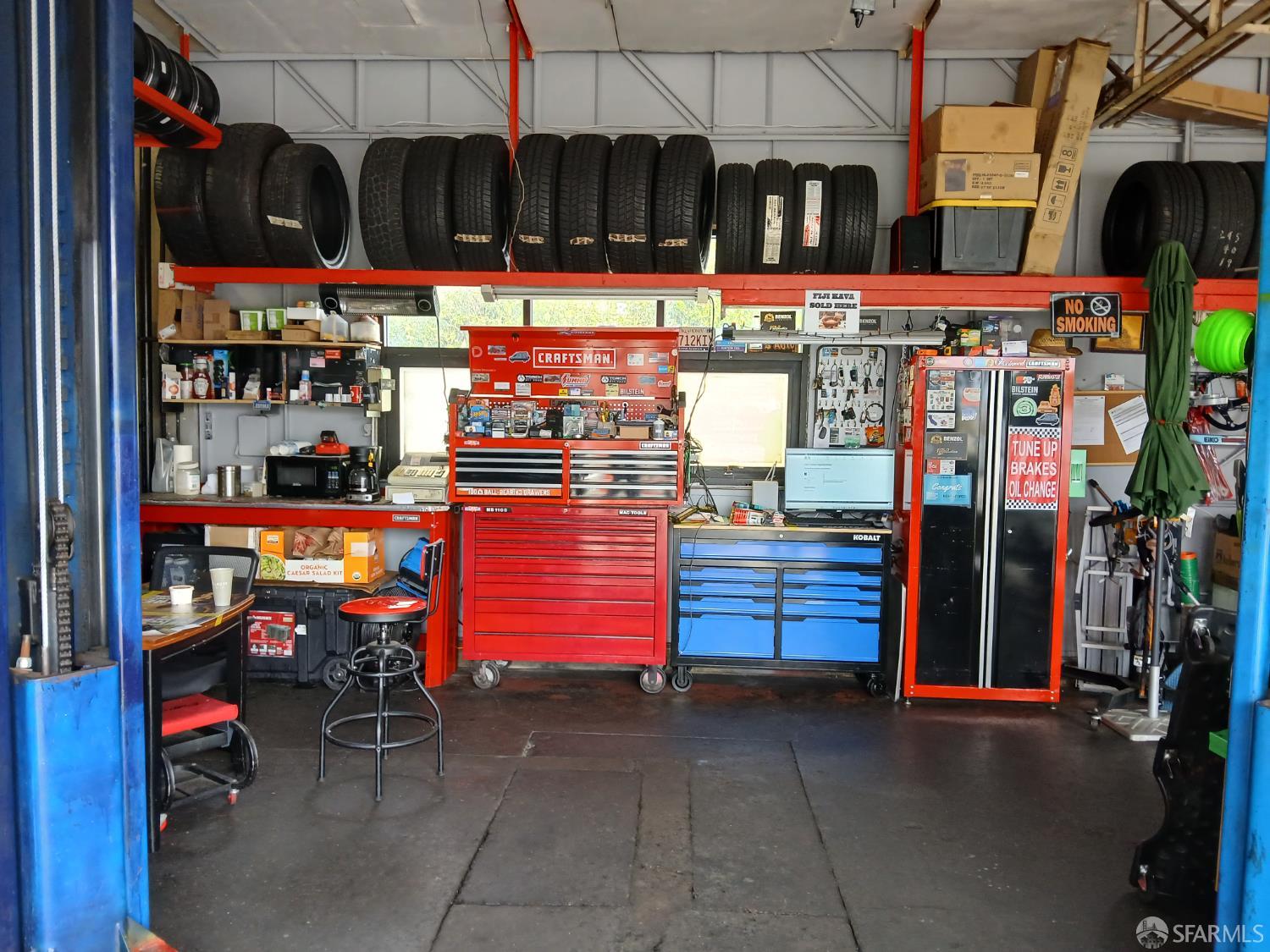 Detail Gallery Image 8 of 10 For 501 S Norfolk St, San Mateo,  CA 94401 - – Beds | – Baths