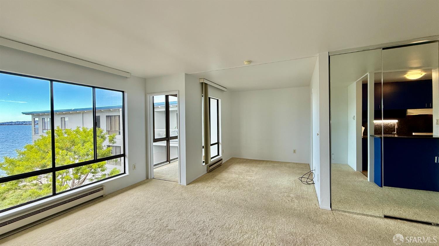 Detail Gallery Image 2 of 38 For 7 Captain Dr #C412,  Emeryville,  CA 94608 - 0 Beds | 1 Baths