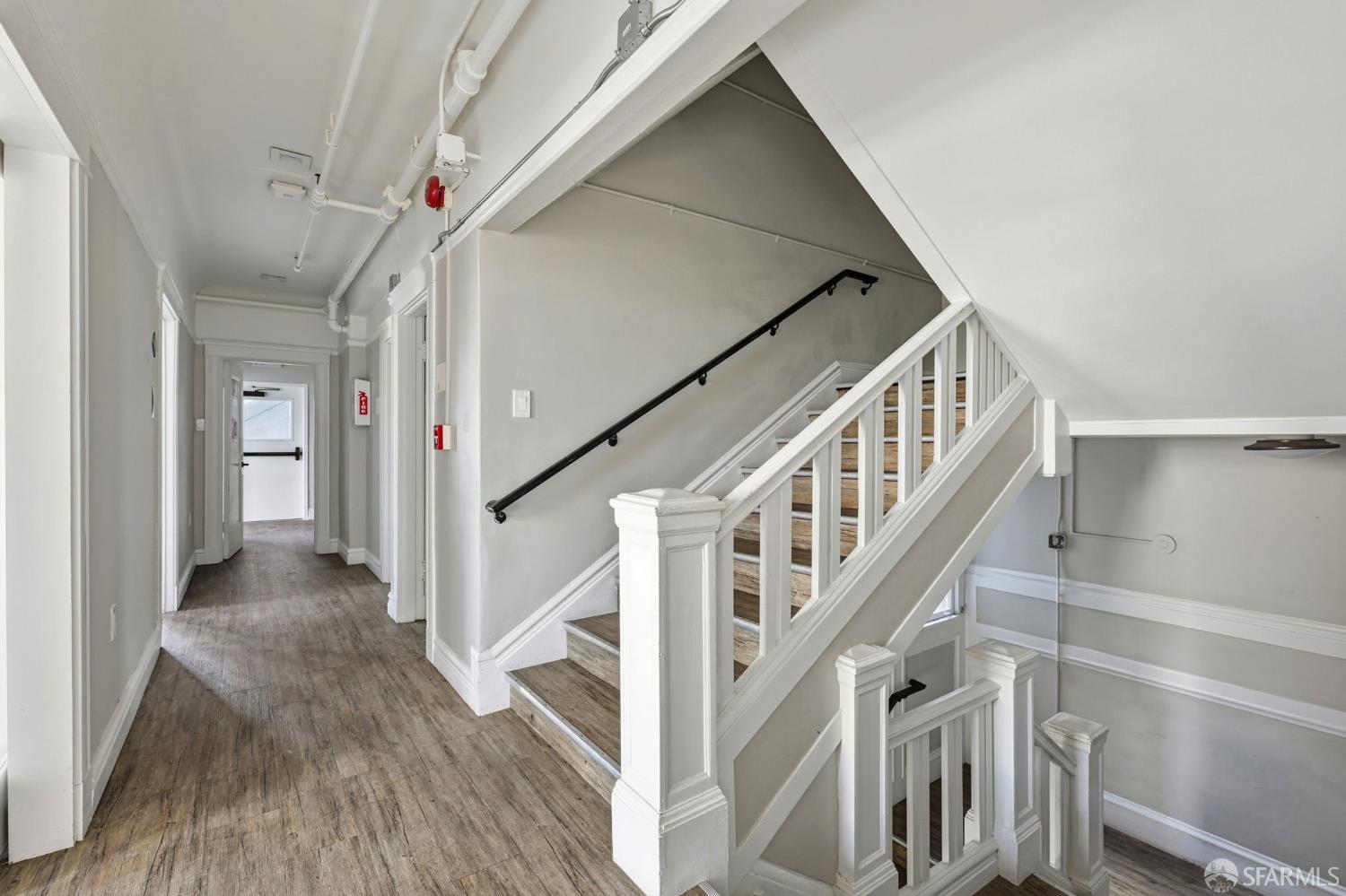 Detail Gallery Image 6 of 17 For 2690 Jackson St, San Francisco,  CA 94115 - – Beds | – Baths