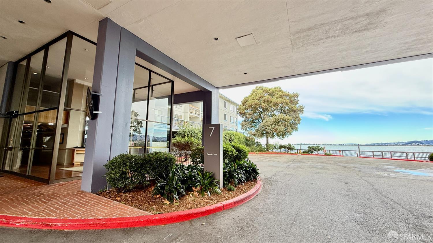 Detail Gallery Image 17 of 38 For 7 Captain Dr #C412,  Emeryville,  CA 94608 - 0 Beds | 1 Baths