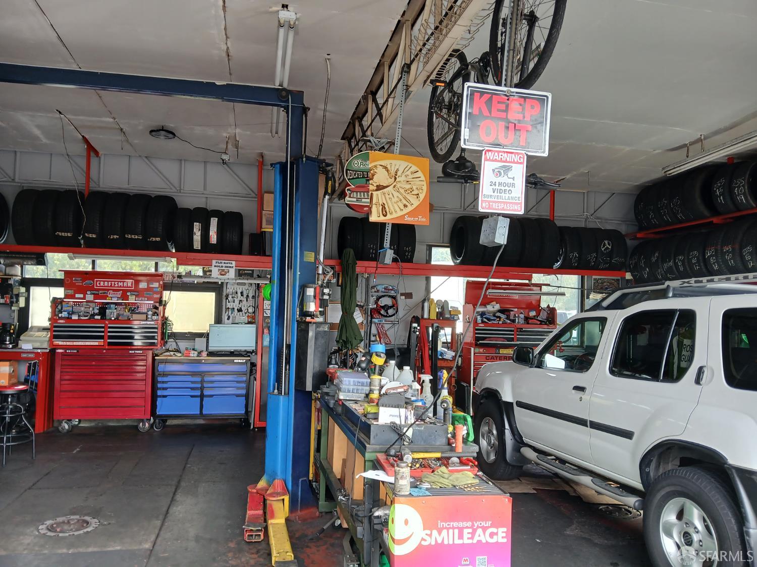 Detail Gallery Image 6 of 10 For 501 S Norfolk St, San Mateo,  CA 94401 - – Beds | – Baths