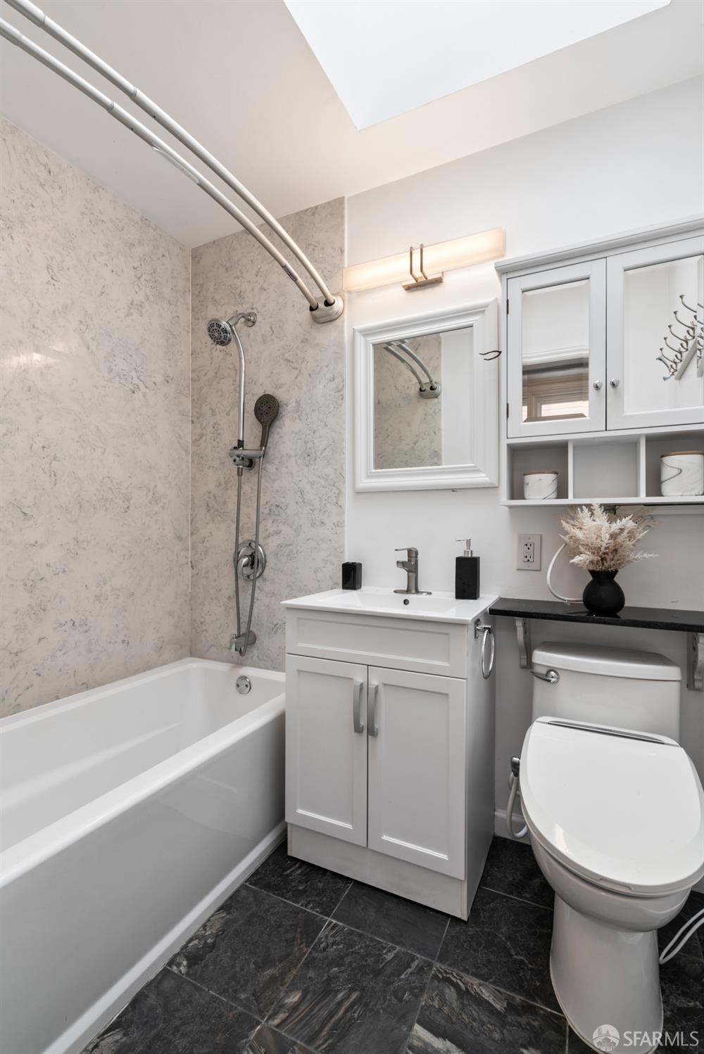 Detail Gallery Image 20 of 37 For 211 Sadowa St, San Francisco,  CA 94112 - 3 Beds | 1 Baths