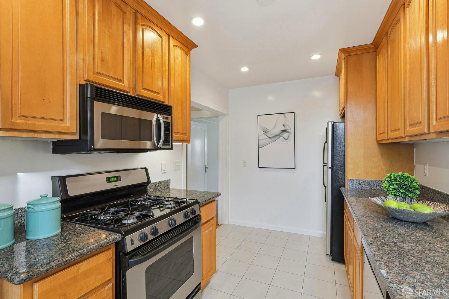 Detail Gallery Image 22 of 31 For 6643 California St, San Francisco,  CA 94121 - 2 Beds | 1 Baths