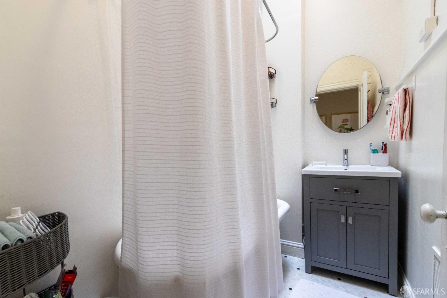 Detail Gallery Image 26 of 44 For 3927 Sacramento St, San Francisco,  CA 94118 - – Beds | – Baths