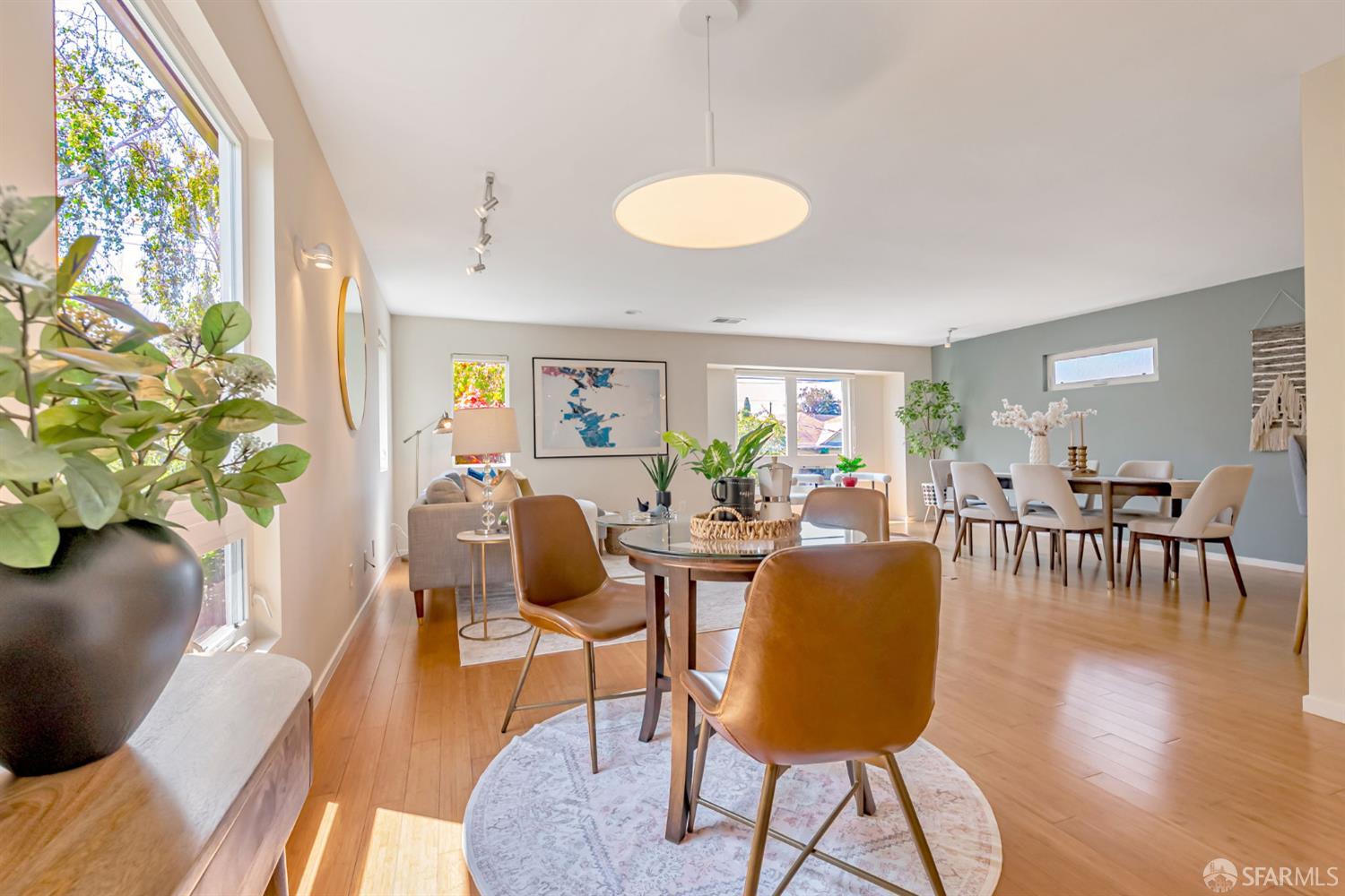 Detail Gallery Image 9 of 55 For 1028 55 St, Oakland,  CA 94608 - 4 Beds | 4 Baths