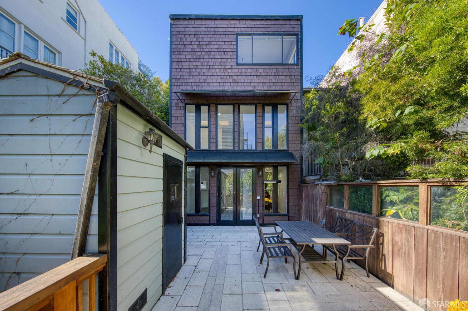 Detail Gallery Image 34 of 38 For 2918 Lyon St, San Francisco,  CA 94123 - – Beds | – Baths