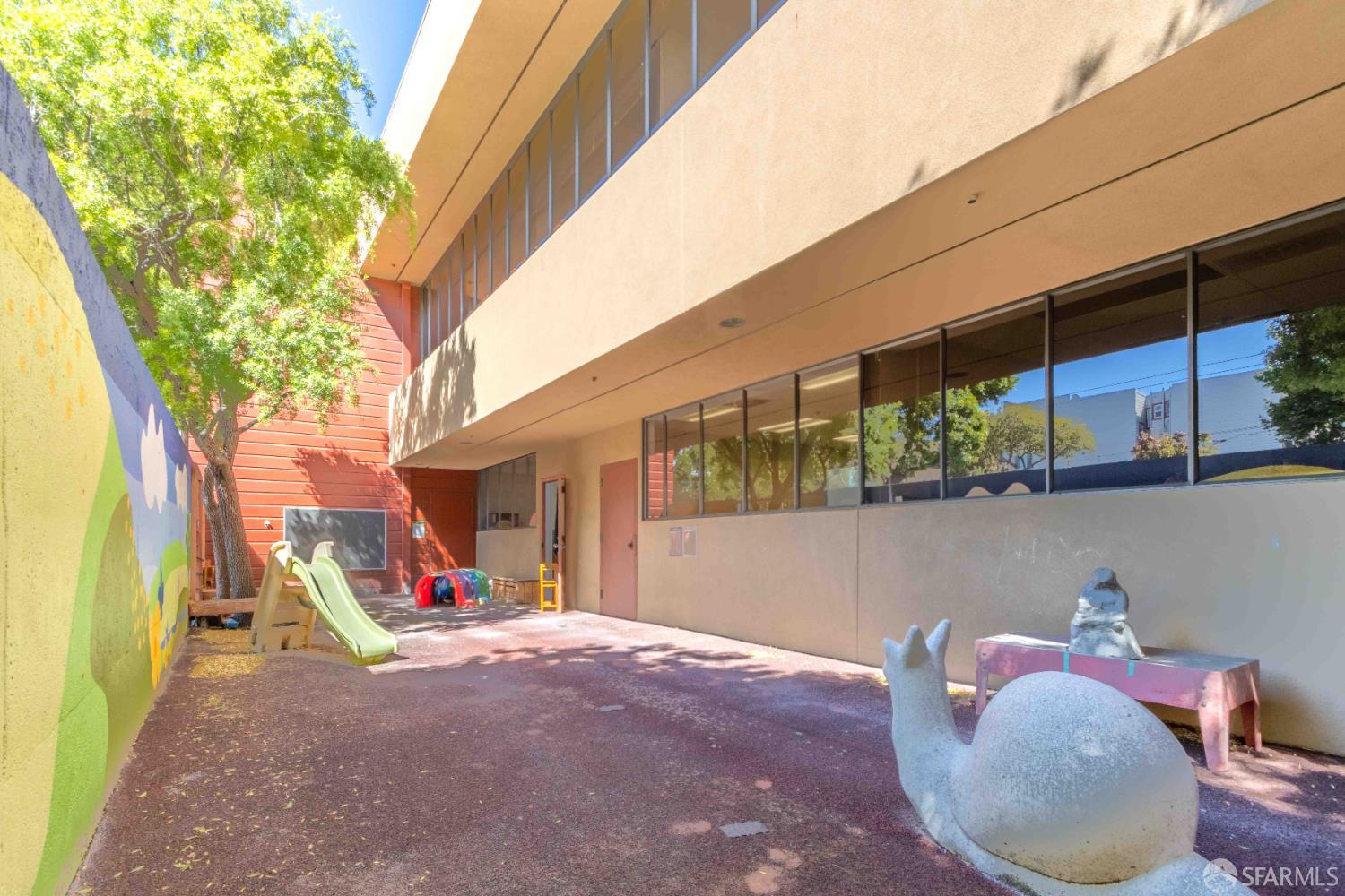 Detail Gallery Image 12 of 45 For 1234 Divisadero St, San Francisco,  CA 94115 - – Beds | – Baths