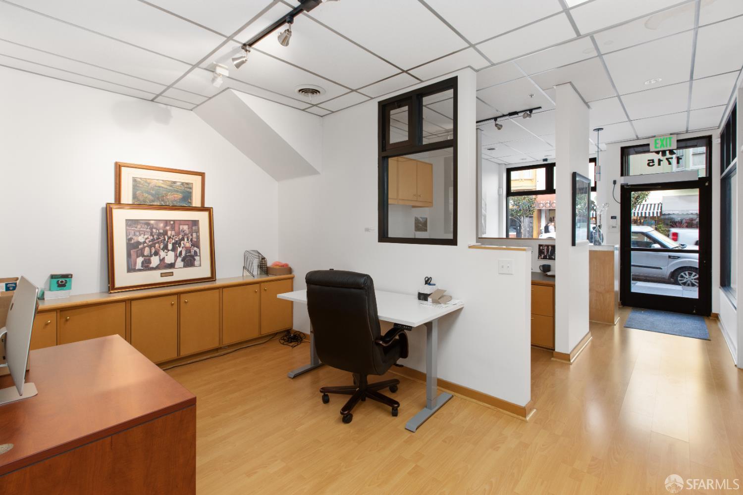 Detail Gallery Image 6 of 19 For 1715 Polk St, San Francisco,  CA 94109 - – Beds | – Baths