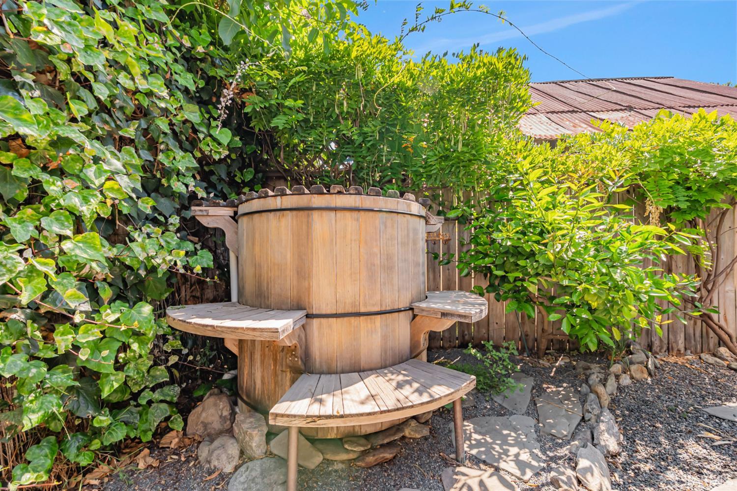 Detail Gallery Image 45 of 55 For 1028 55 St, Oakland,  CA 94608 - 4 Beds | 4 Baths