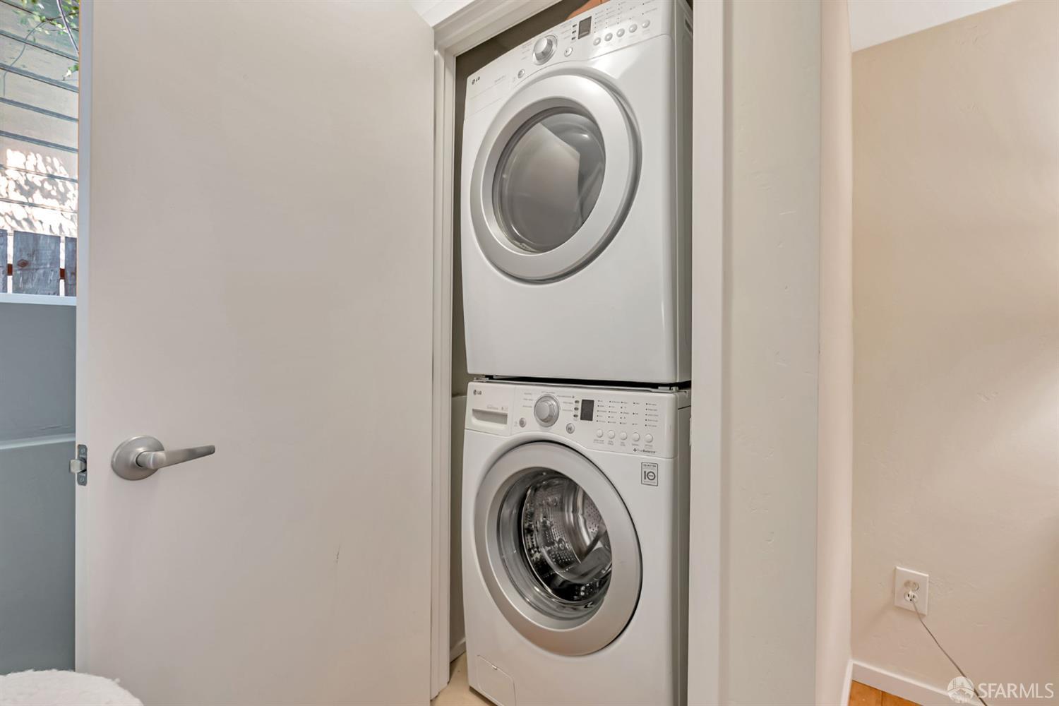 Detail Gallery Image 40 of 55 For 1028 55 St, Oakland,  CA 94608 - 4 Beds | 4 Baths