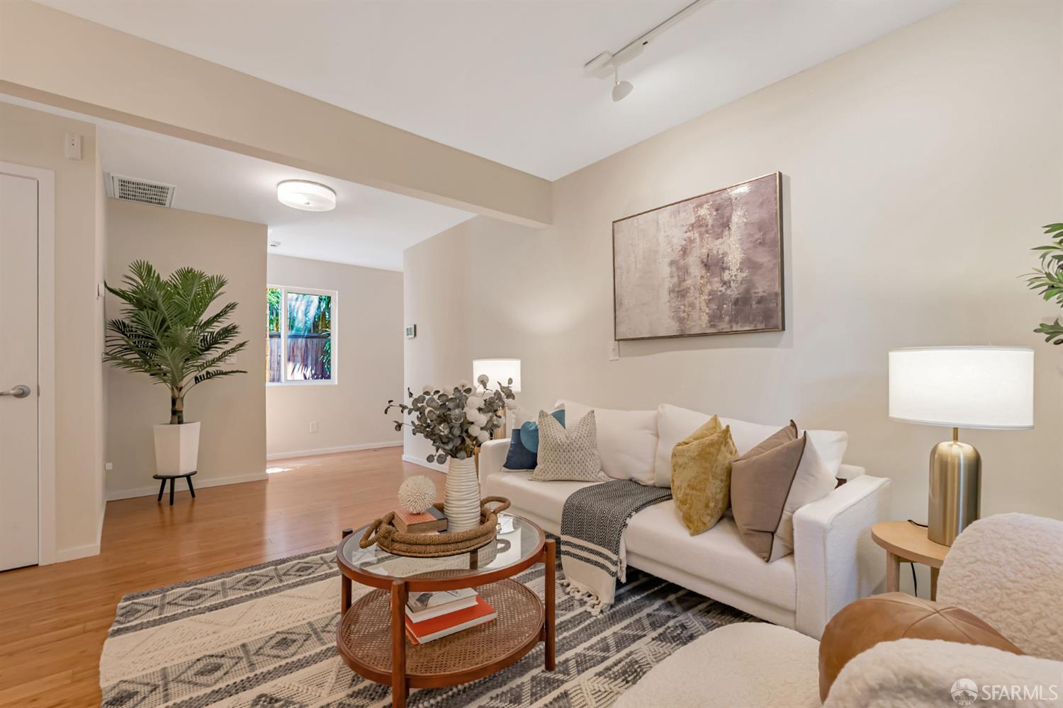 Detail Gallery Image 36 of 55 For 1028 55 St, Oakland,  CA 94608 - 4 Beds | 4 Baths