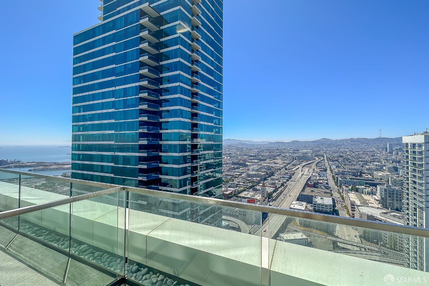 Detail Gallery Image 10 of 42 For 401 Harrison St 44a,  San Francisco,  CA 94105 - 2 Beds | 2 Baths