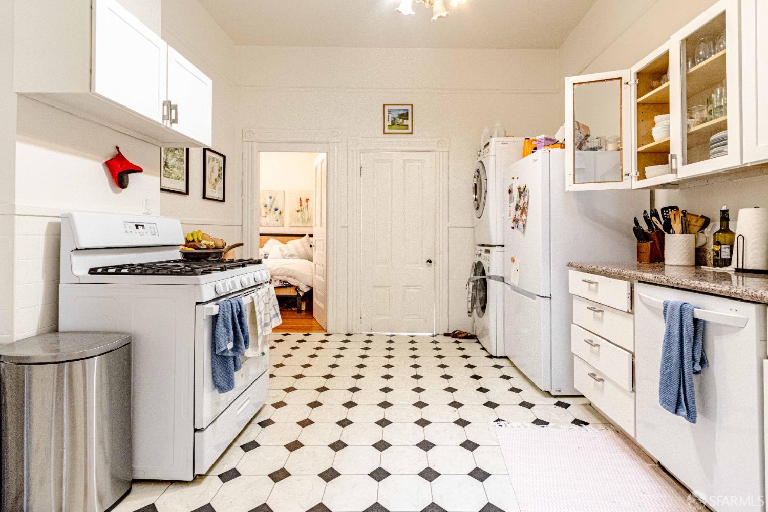 Detail Gallery Image 30 of 44 For 3927 Sacramento St, San Francisco,  CA 94118 - – Beds | – Baths