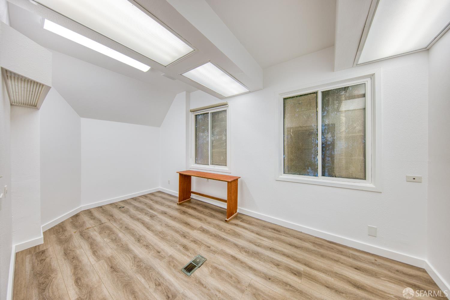 Detail Gallery Image 9 of 38 For 2918 Lyon St, San Francisco,  CA 94123 - – Beds | – Baths