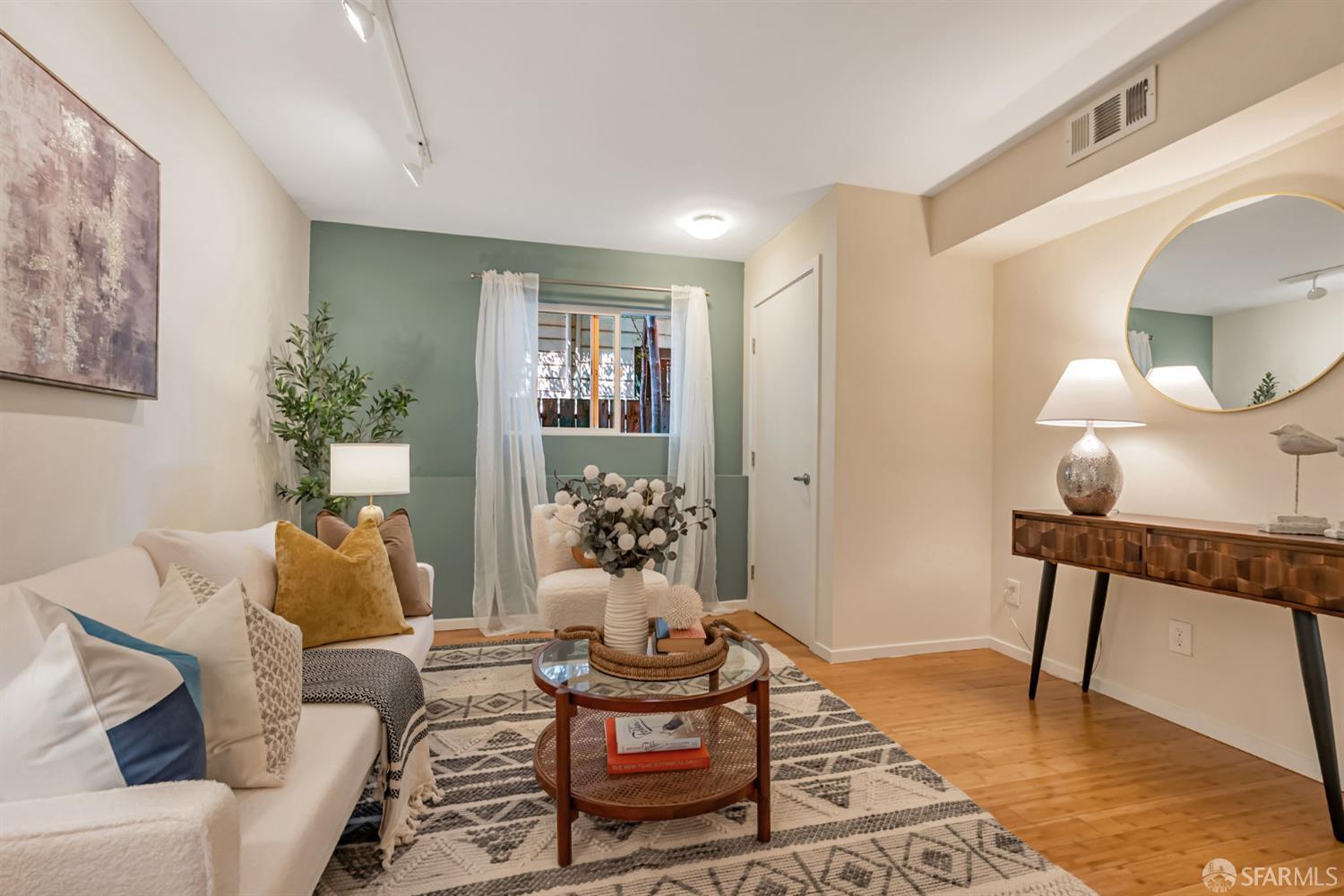 Detail Gallery Image 33 of 55 For 1028 55 St, Oakland,  CA 94608 - 4 Beds | 4 Baths